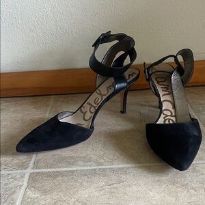 Sam Edelman Black Pointed-Toe Ankle-Strap Heels